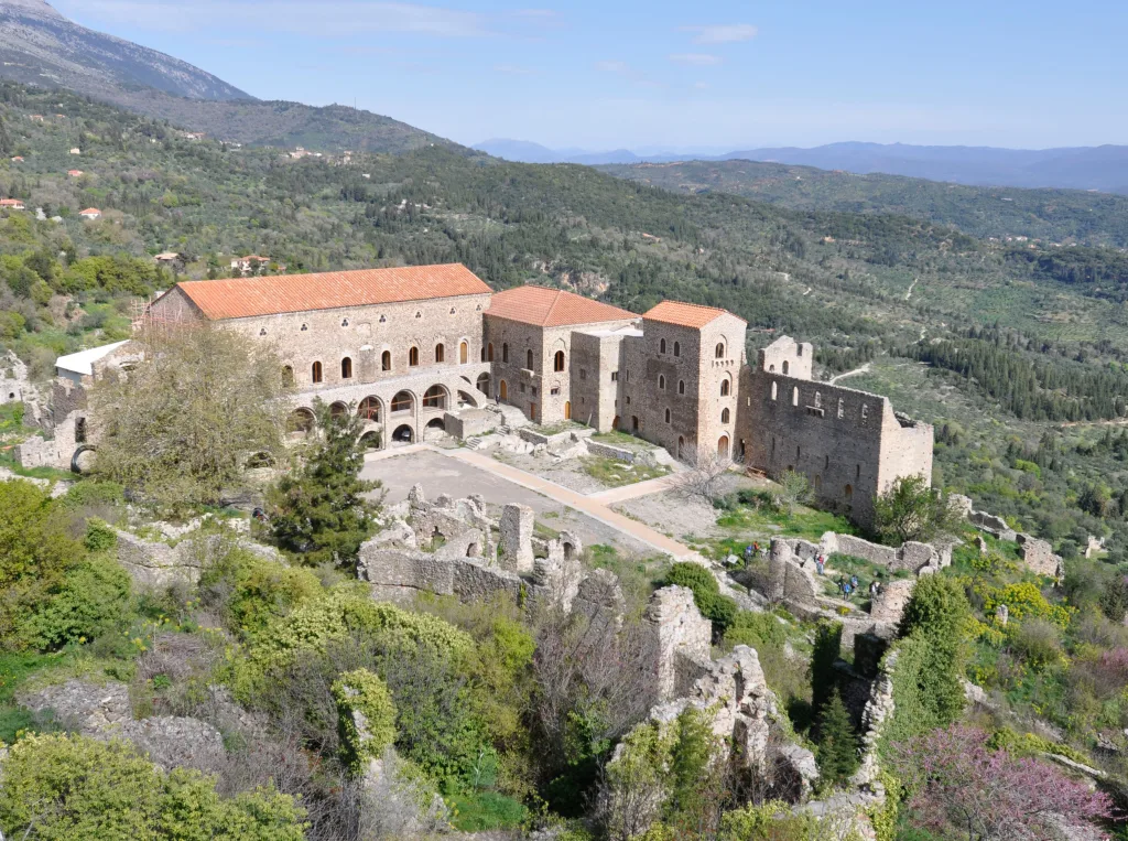 Τα βυζαντινά και τα μεταβυζαντινά μνημεία συγκινούν ταξιδιώτες, που έρχονται στη χώρα μας 5 mystras