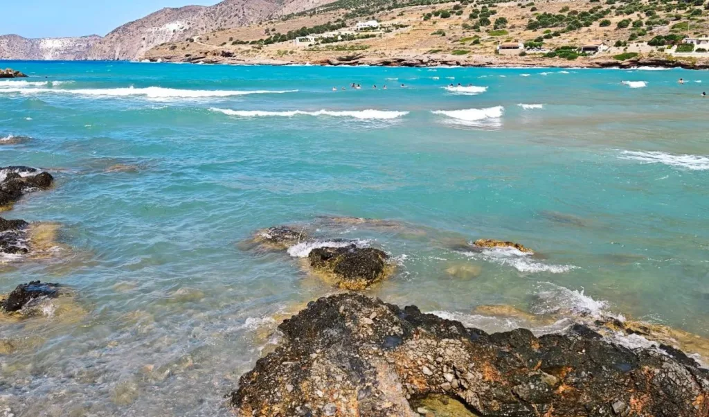 thalassa pnigike