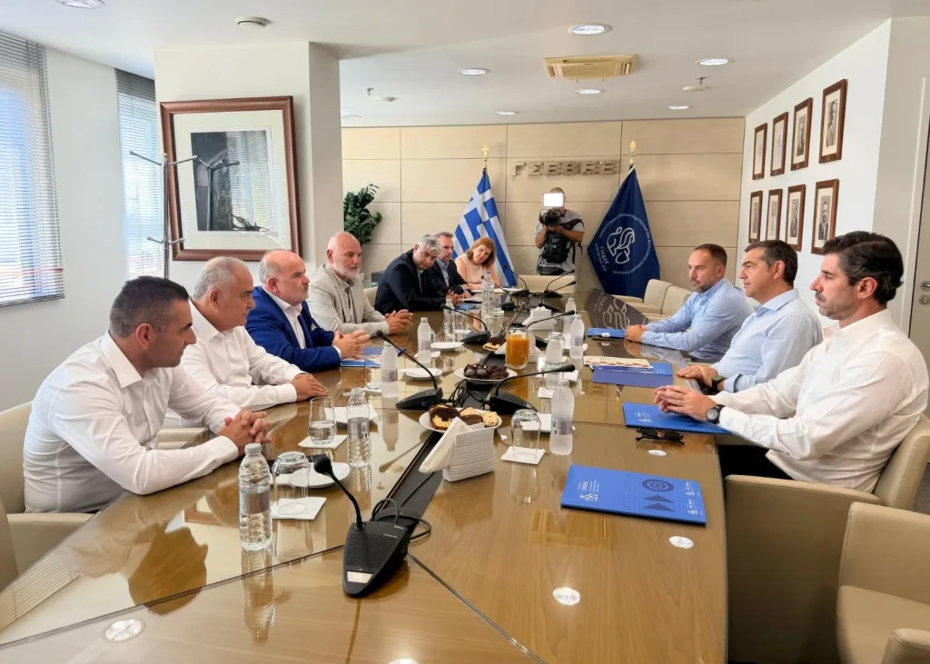 tsipras emporoi epaggelmaties