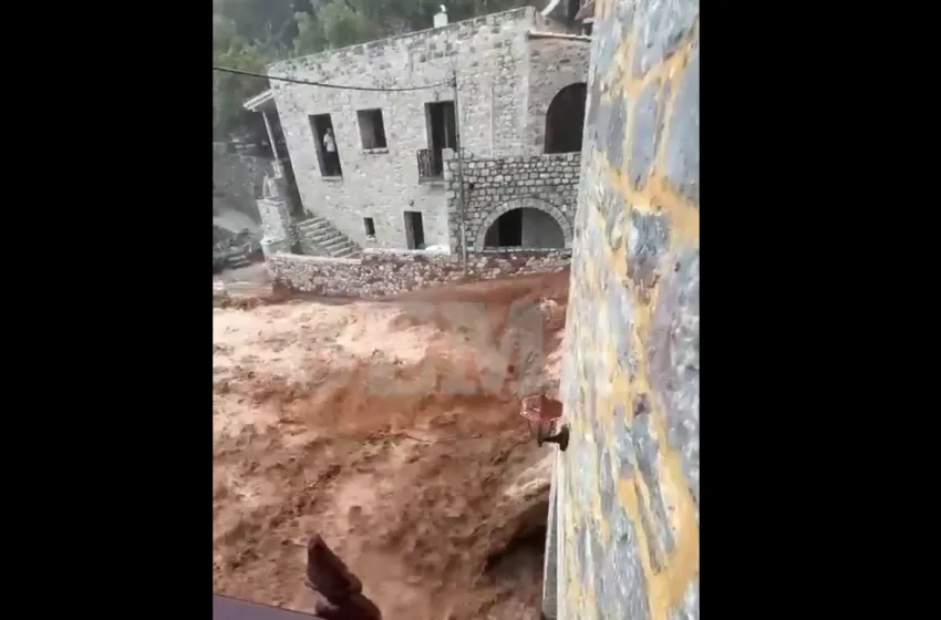  Συγκλονιστικό βίντεο από μπουρίνι στη Μάνη: Πλημμύρισε η Αλύπα – Δρόμοι έγιναν χείμαρροι