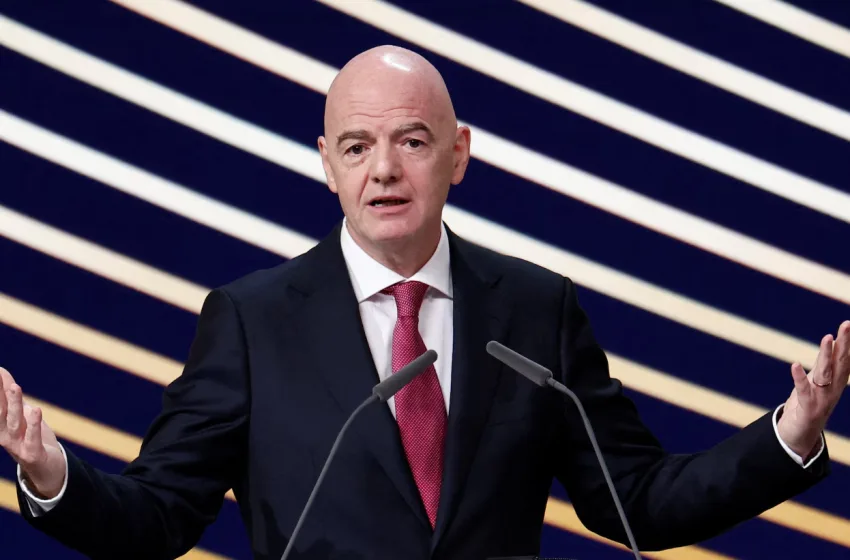  “Ανοιχτός πόλεμος” UEFA κατά Ινφαντίνο: Πιέσεις για παραίτηση και υποψήφιοι διάδοχοι