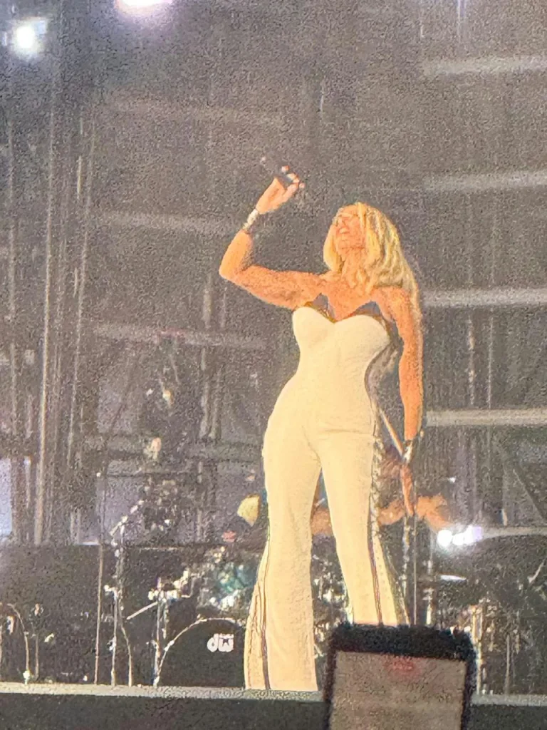 Άννα Βίσση: Το fashion statement στο μουσικό υπερθέαμα... με υπογραφή της διεθνούς φήμης stylist Rita Melssen 16 37f944ea 5e3b 46c7 8e76 4b756b80e268