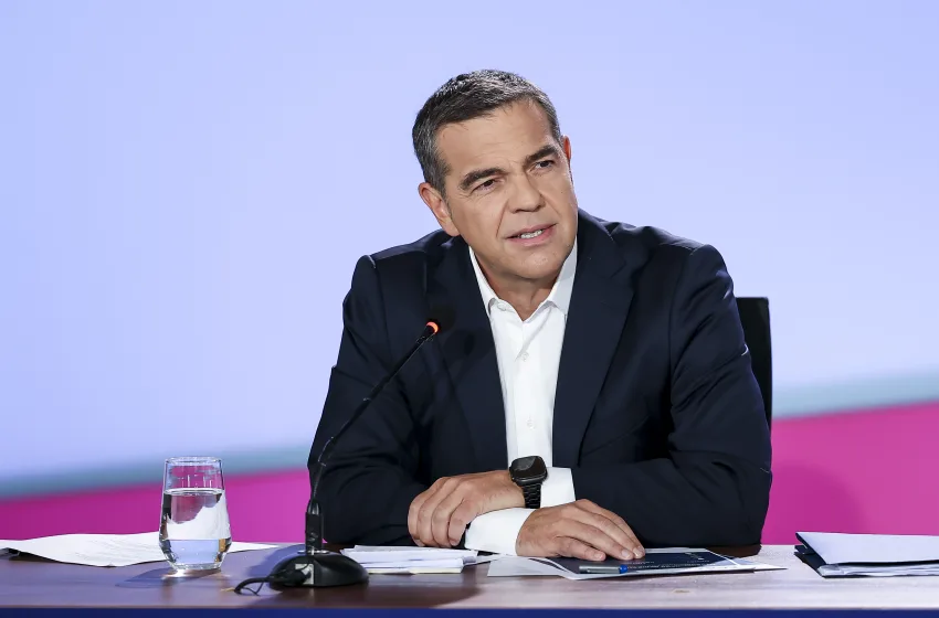  Τσίπρας στη “Le Soir”: Είμαι έτοιμος να αναλάβω ξανά την πρωθυπουργία