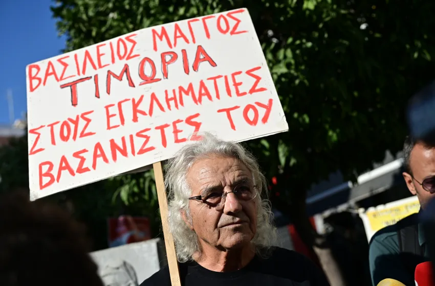  Μάγγος για Παύλο Φύσσα: Θα είμαστε για πάντα εδώ, κρατώντας τον ψηλά