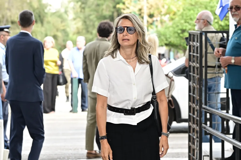 Μαργαρίτα Παπανδρέου: Πλήθος κόσμου στο τελευταίο αντίο- Οι συγκινητικοί επικήδειοι, "αγάπησε βαθιά την Ελλάδα" 32 7092753