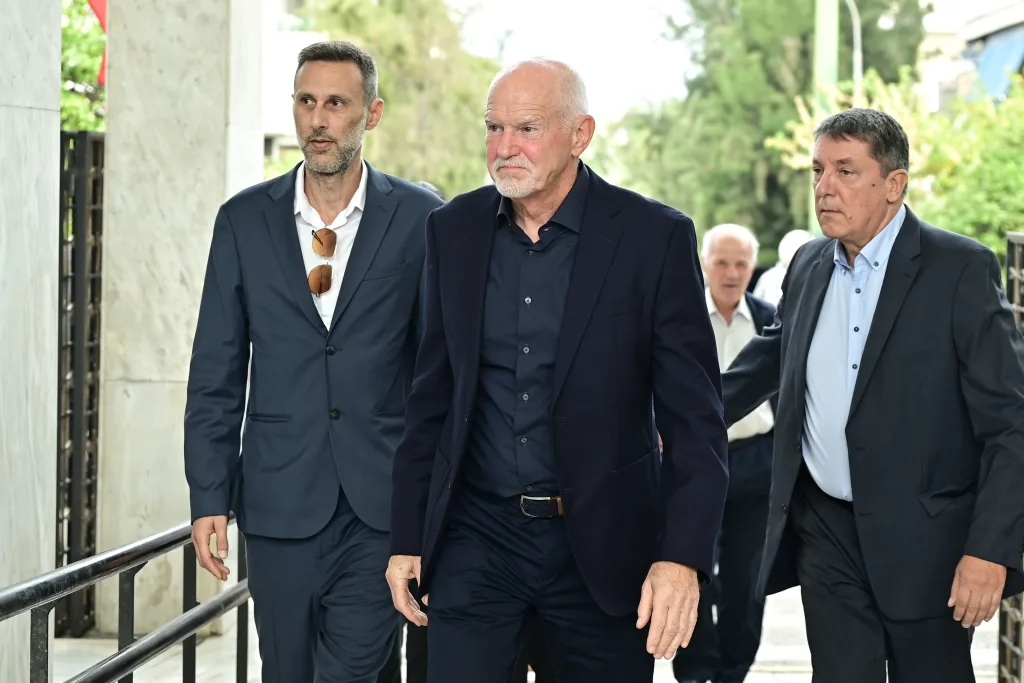 Μαργαρίτα Παπανδρέου: Πλήθος κόσμου στο τελευταίο αντίο- Οι συγκινητικοί επικήδειοι, "αγάπησε βαθιά την Ελλάδα" 36 7092754
