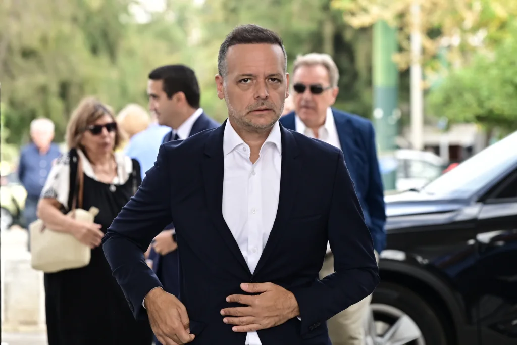 Μαργαρίτα Παπανδρέου: Πλήθος κόσμου στο τελευταίο αντίο- Οι συγκινητικοί επικήδειοι, "αγάπησε βαθιά την Ελλάδα" 50 7092763