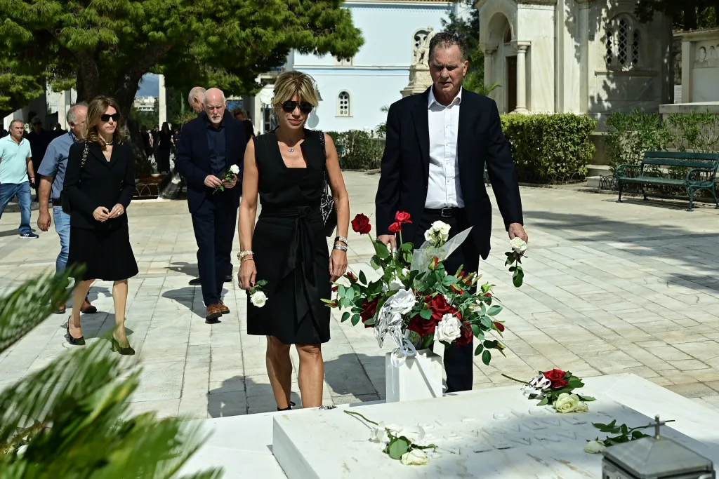 Μαργαρίτα Παπανδρέου: Πλήθος κόσμου στο τελευταίο αντίο- Οι συγκινητικοί επικήδειοι, "αγάπησε βαθιά την Ελλάδα" 35 7092798