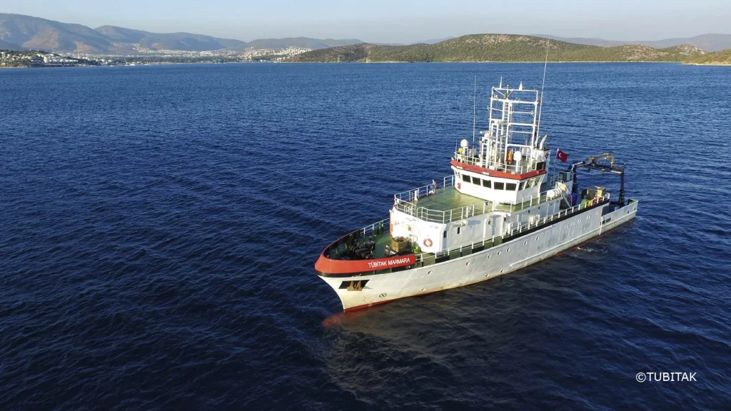 AQUARIUS RV Tubitak Marmara 7
