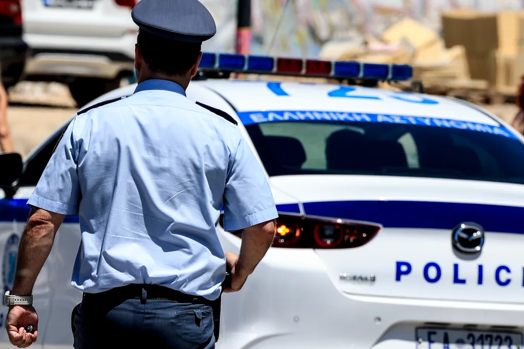 POLICE ELLADA