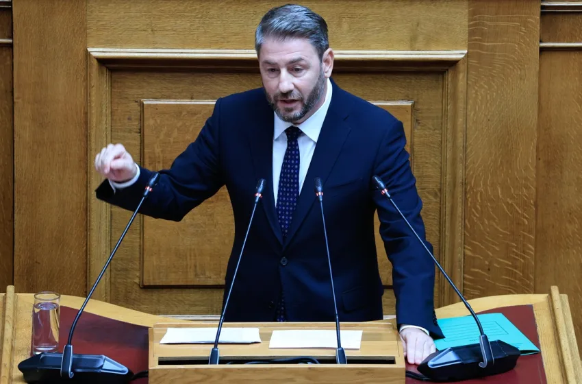  ΠΑΣΟΚ: Τέσσερις προτάσεις για την ακρίβεια στα καύσιμα-Στο επίκεντρο της αντιπολίτευσης και το ιδιωτικό χρέος