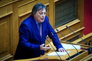 Politics-v2-Part2 35 Αυλωνίτης: “Υπάρχει συζήτηση με το ΠΑΣΟΚ και τις επόμενες ημέρες θα υπάρξουν από…