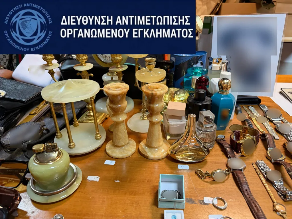 Πώς δρούσε η συμμορία που ρήμαξε Βόρεια και Νότια προάστια-Λεία 179.000 ευρώ 6 dora
