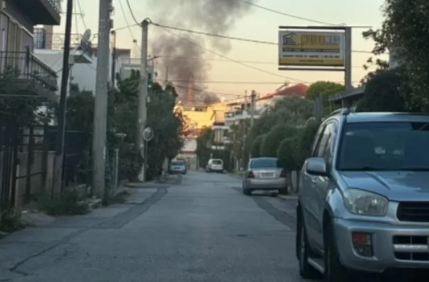  Φωτιά στο Μενίδι