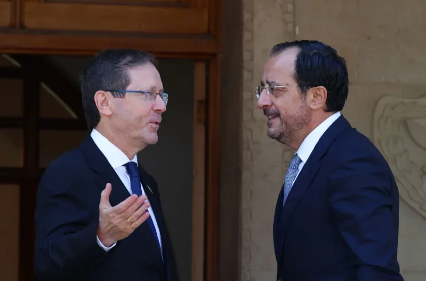  Κύπρος: Υπό δρακόντεια μέτρα ασφαλείας η συνάντηση Χριστοδουλίδη- Χέρτσογκ