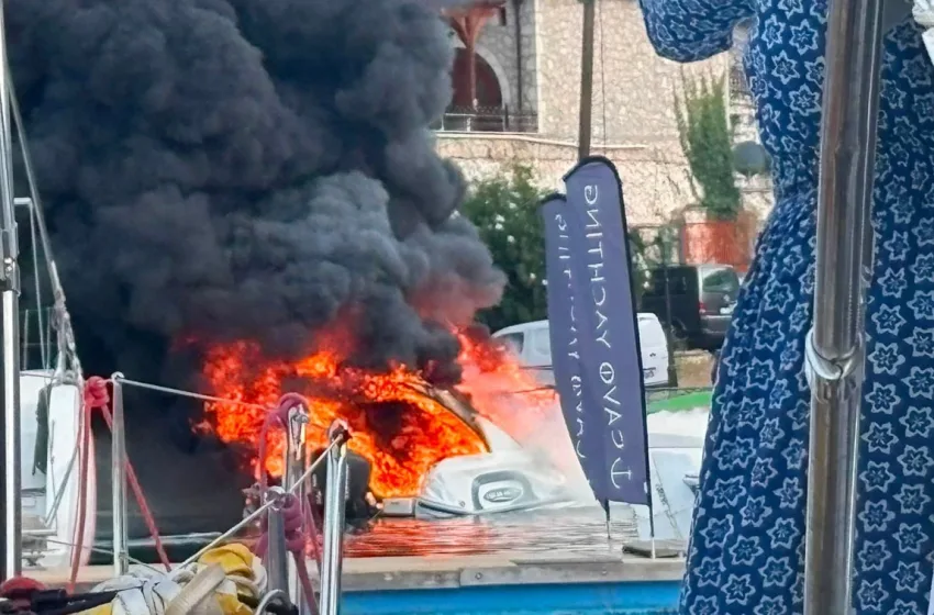  Λευκάδα: Σκάφος κάηκε ολοσχερώς έπειτα από έκρηξη- Ένας τραυματίας (vid)