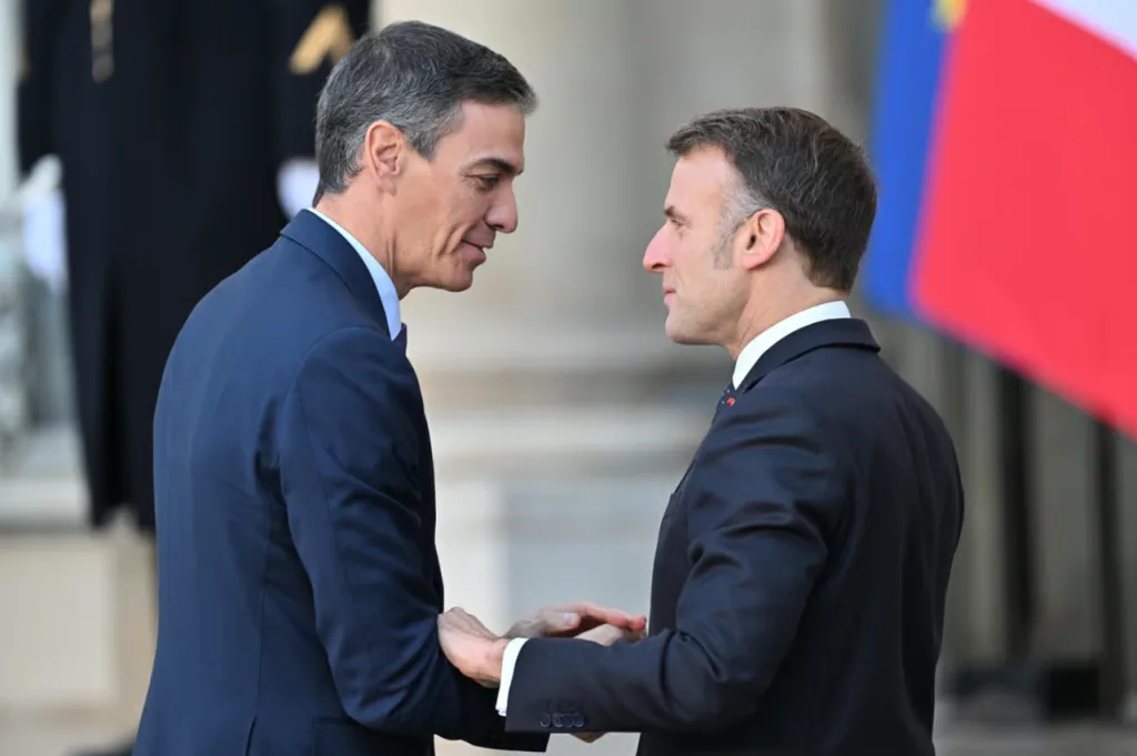 macron sanchez
