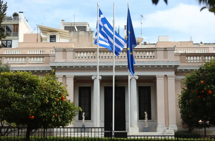  Σύσκεψη υπό τον Μητσοτάκη για τον Αναπτυξιακό Νόμο: Εγκρίθηκαν 928 επενδυτικά σχέδια, προϋπολογισμού 3,1 δισ. ευρώ