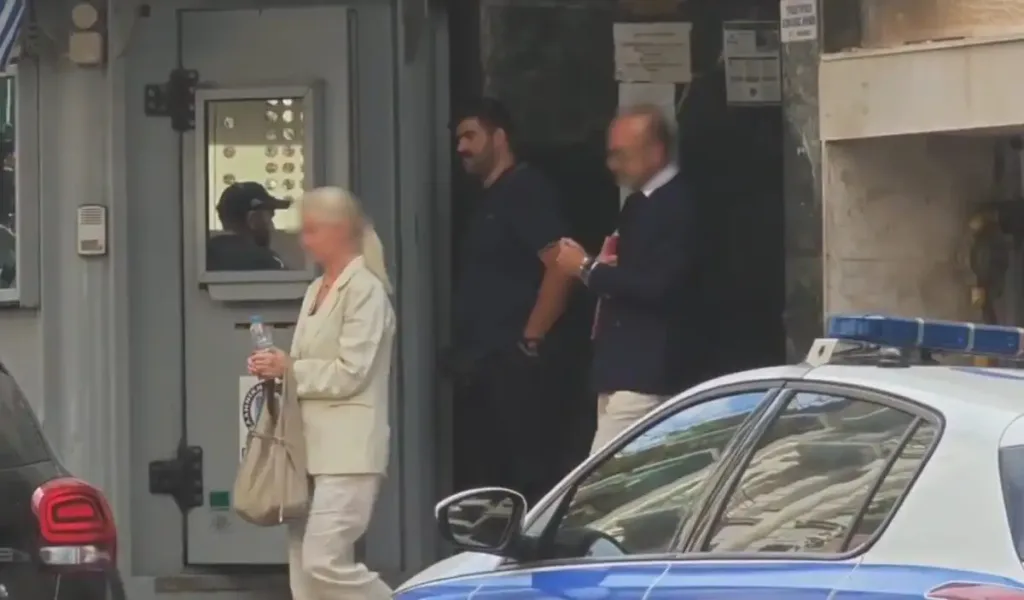 mazonakis giatroi24