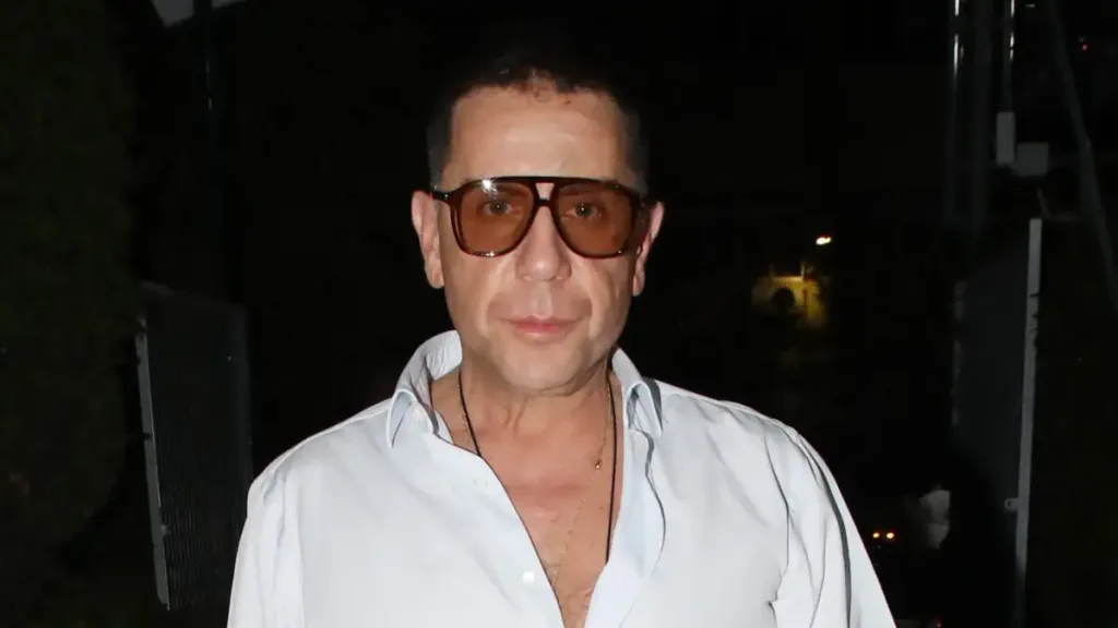 mazonakis3