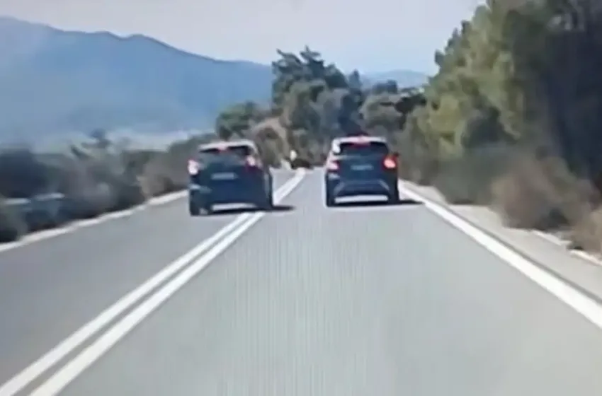  Πεντέλη: Οδηγός κάνει διπλή προσπέραση πάνω σε στροφή στο βουνό- Βίντεο-ντοκουμέντο
