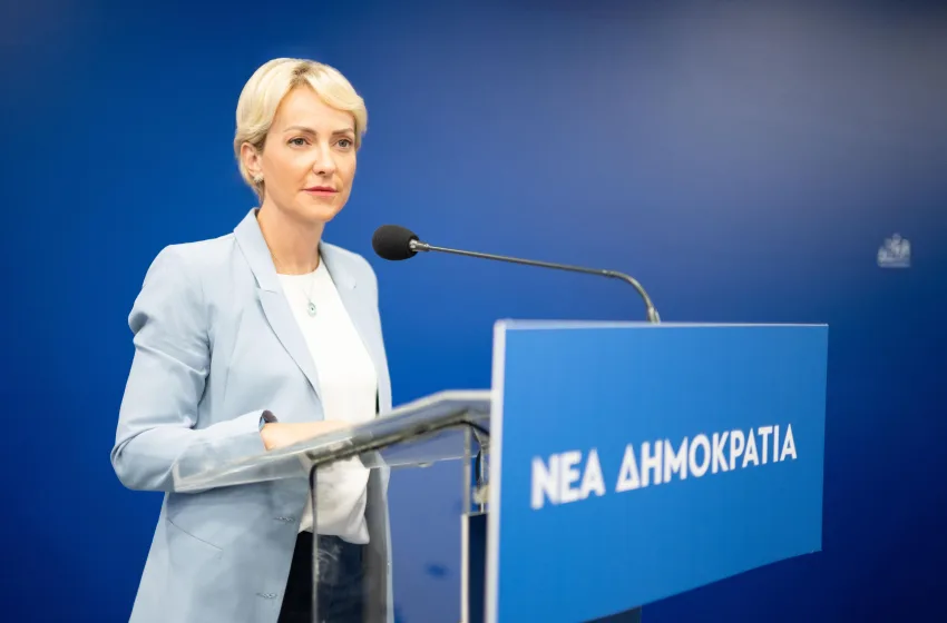  Σδούκου: Η αναβάθμιση της οικονομίας έχει οφέλη για επιχειρήσεις και πολίτες