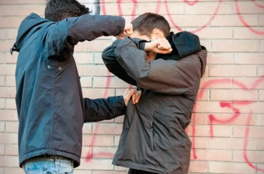  Βριλήσσια: Προσωπικές διαφορές πίσω από την επίθεση στον 14χρονο- Στο Αυτόφωρο ο συνομήλικος δράστης