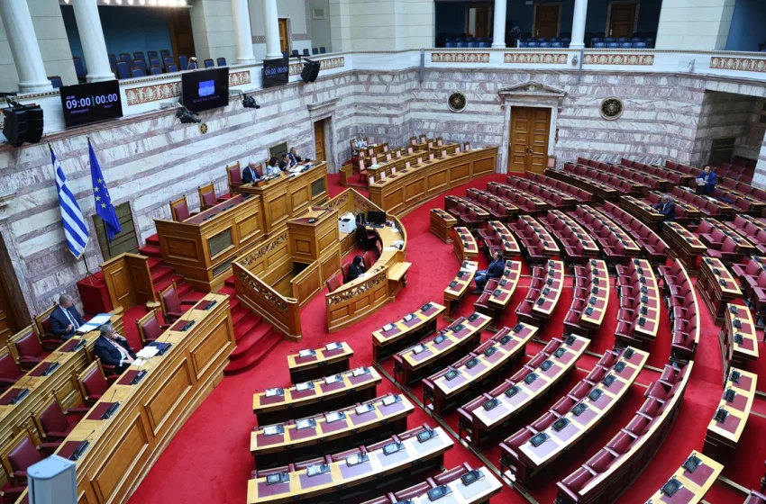  Βουλή: Απαντήσεις για το επίδομα ανεργίας από το Υπ. Εργασίας
