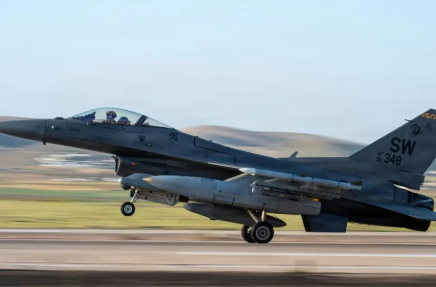  Γερμανία: Συνετρίβη F-16 στην αμερικανική βάση του Άιφελ- Εκτινάχθηκε ο πιλότος