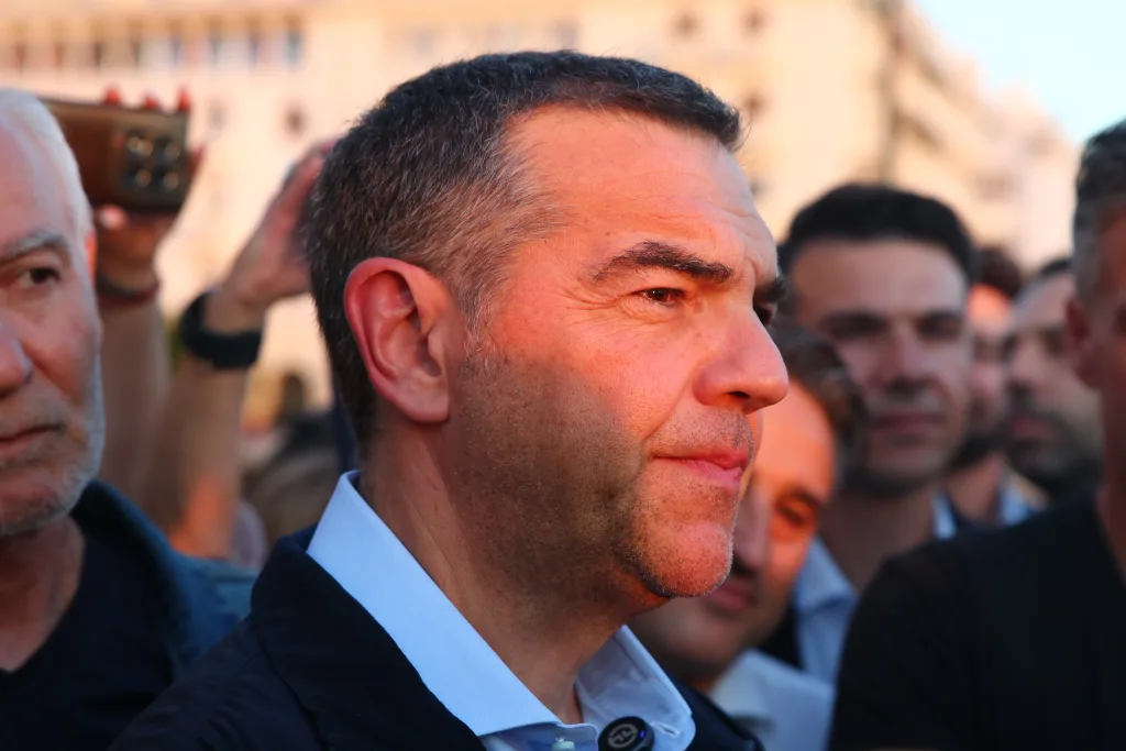 Ο Τσίπρας συναντήθηκε με αλιείς στην Θεσσαλονίκη: "Το επάγγελμα γίνεται μη βιώσιμο" 9 7105415