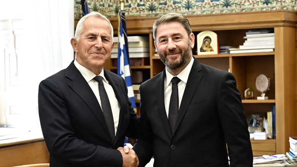 apostolakis androulakis