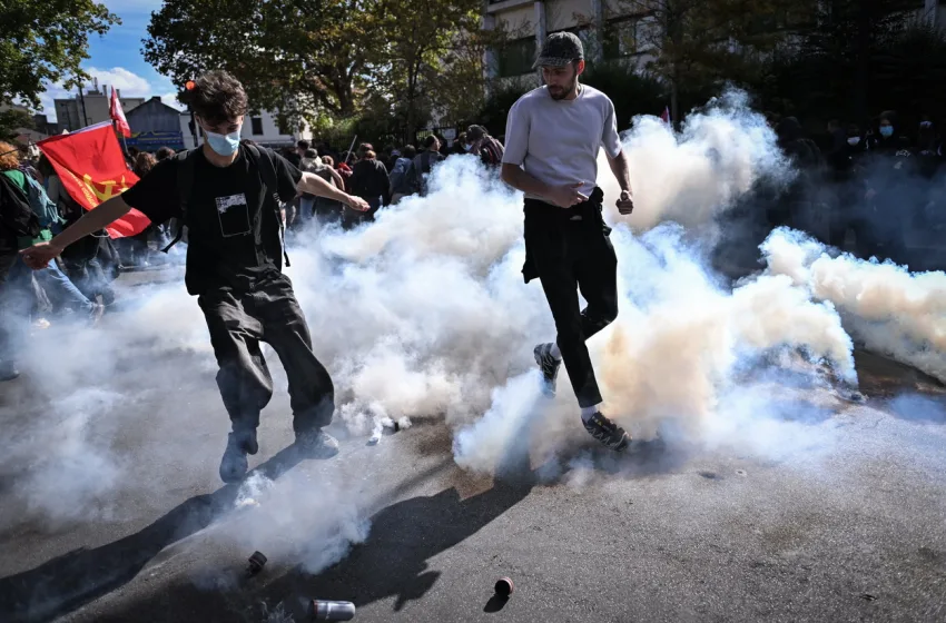  Γαλλία: 15χρονος μαθητής ακρωτηριάστηκε σε διαδήλωση από χειροβομβίδα κρότου-λάμψης