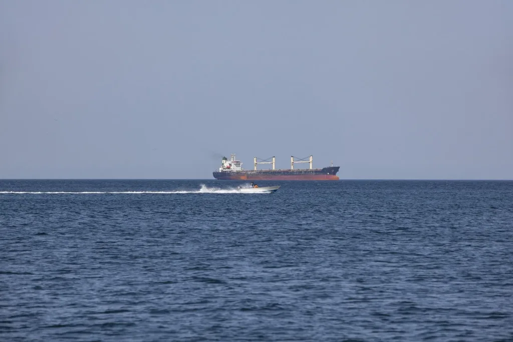 ormouz mavri thalassa