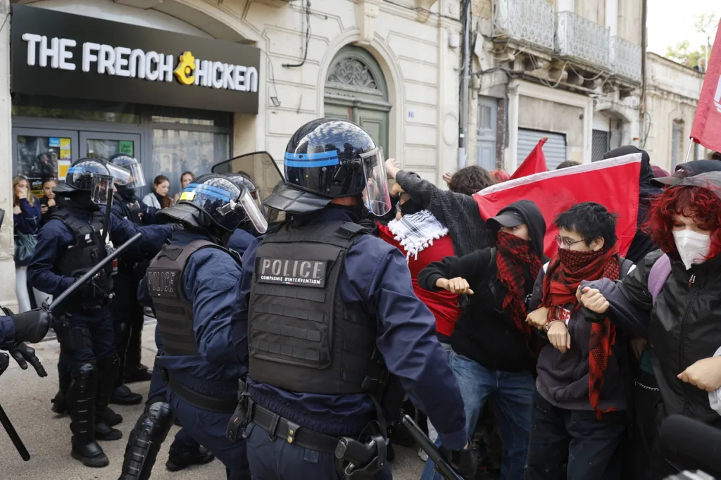 paris young people