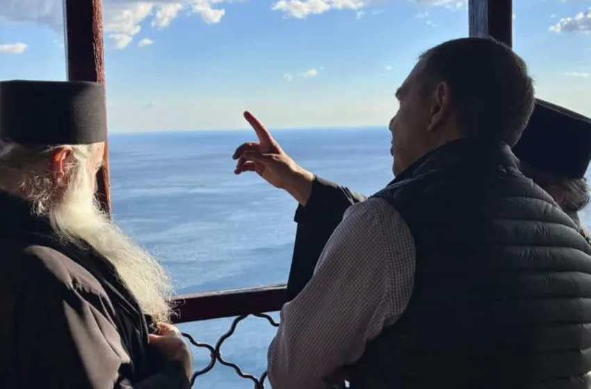  Ο Τσίπρας, το Άγιο Όρος και το… Γεντί Κουλέ